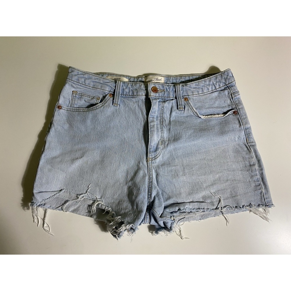 Universal Thread denim Shorts Women 12 light blue High-Rise Vintage Distressed